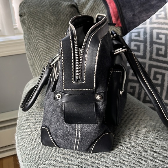 Dooney & Bourke Purse and Wristlet Set - Picture 9 of 12